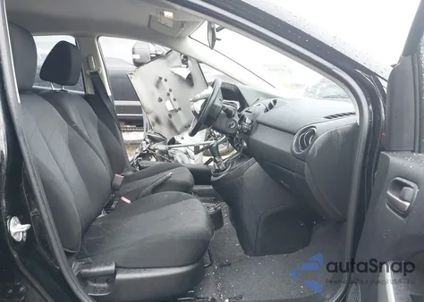 2013 Mazda Mazda2 Sport z USA, uszkodzony, nr VIN JM1DE1KY9D0164879